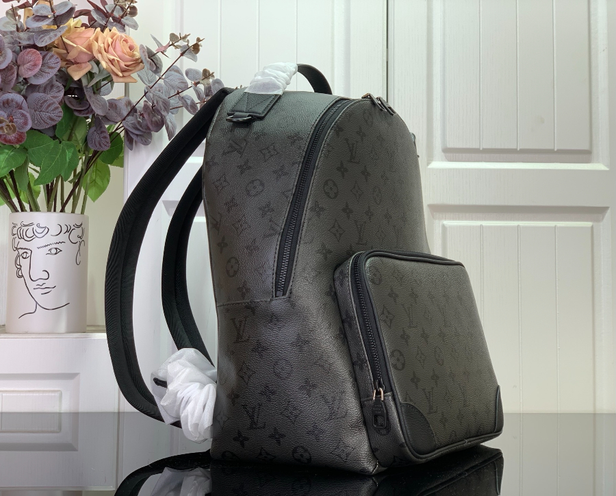 루이비통 디스커버리 카고 백팩 (4).jpg