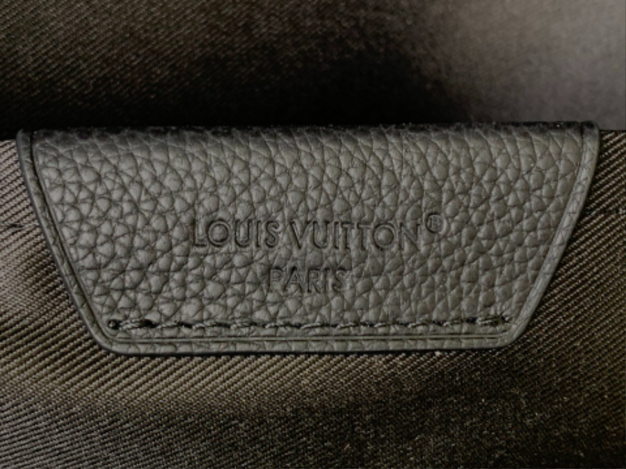 루이비통 디스커버리 카고 백팩 (9).jpg