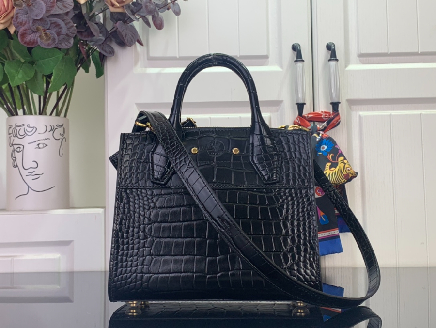 루이비통 LV 시티 스티머 미니백 블랙 악어무늬(21 x 20 x 11)2.jpg