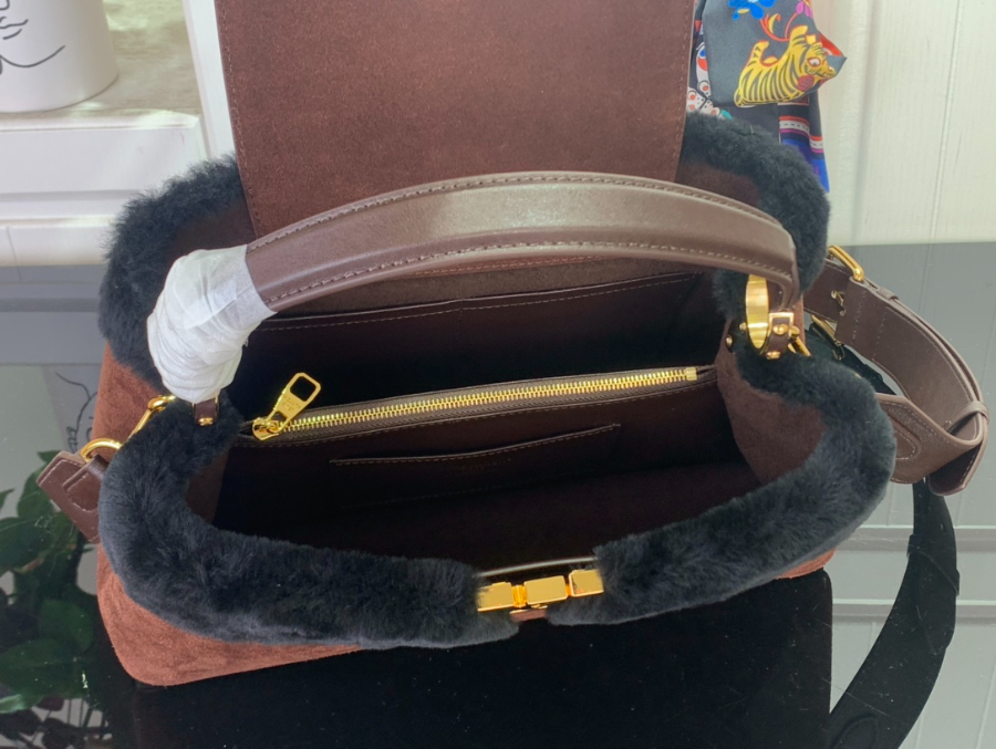 루이비통 삭 카푸신 MM 수플 (33 x 24 x 12)3.jpg