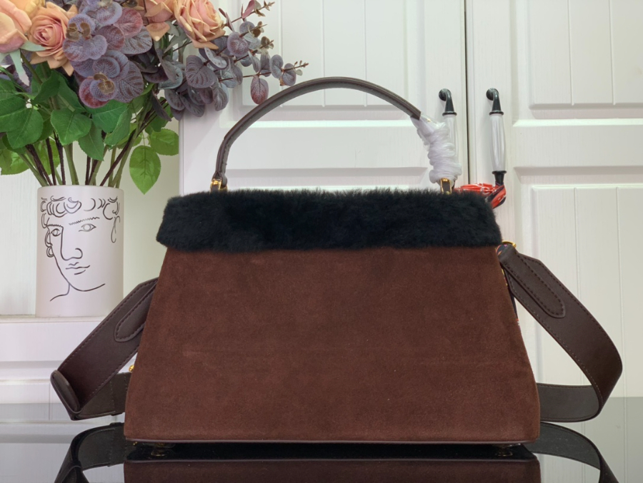 루이비통 삭 카푸신 MM 수플 (33 x 24 x 12)2.jpg