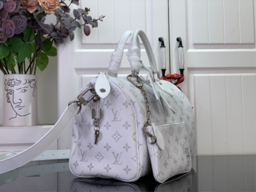 루이비통 스피디 P9 30 화이트 (32 x 22.5 x 18)05.jpg