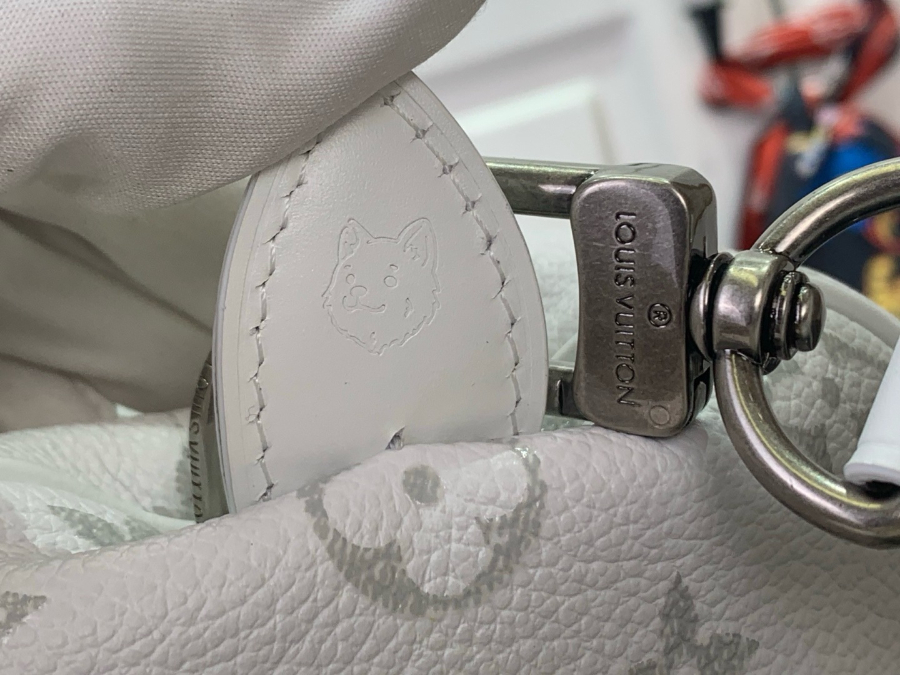 루이비통 스피디 P9 30 화이트 (32 x 22.5 x 18)09.jpg