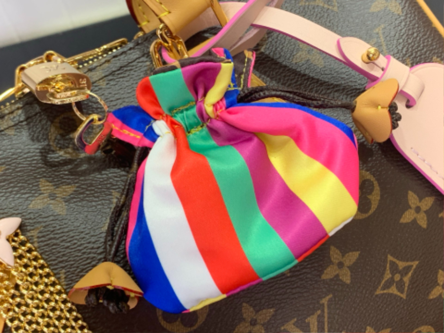 루이비통 스피디 소프트 30 다크 브라운 (30 x 21 x 17)08.jpg