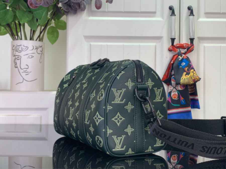 루이비통 시티 키폴 흑녹색 (27.5 x 16.5 x 15)4.jpg