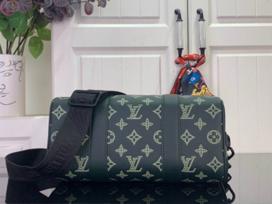루이비통 시티 키폴 흑녹색 (27.5 x 16.5 x 15)5.jpg