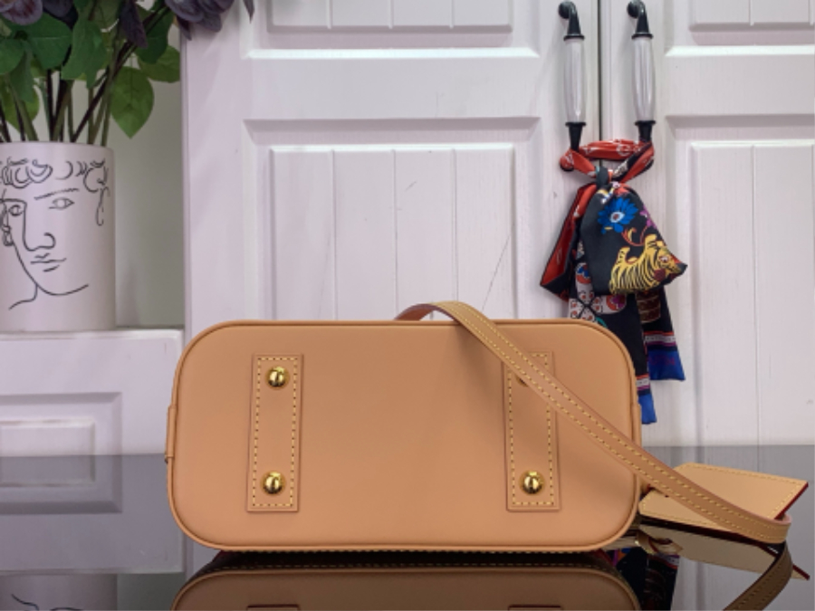 루이비통 알마 BB 레드(17.5 x 11.5 x 23.5)5.jpg