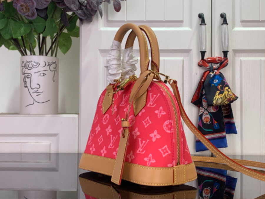 루이비통 알마 BB 레드(17.5 x 11.5 x 23.5)4.jpg