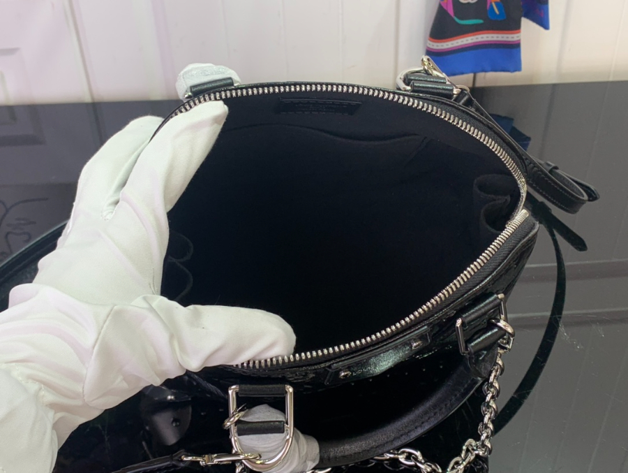 루이비통 알마 트렁크 BB 블랙 (19 x 11 x 22)3.jpg