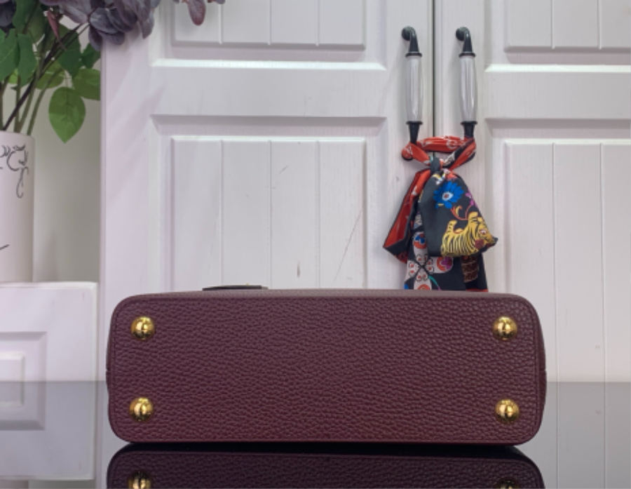 루이비통 카퓌신 BB 와인 뱀가죽 (27 x 17.3 x 9)5.jpg