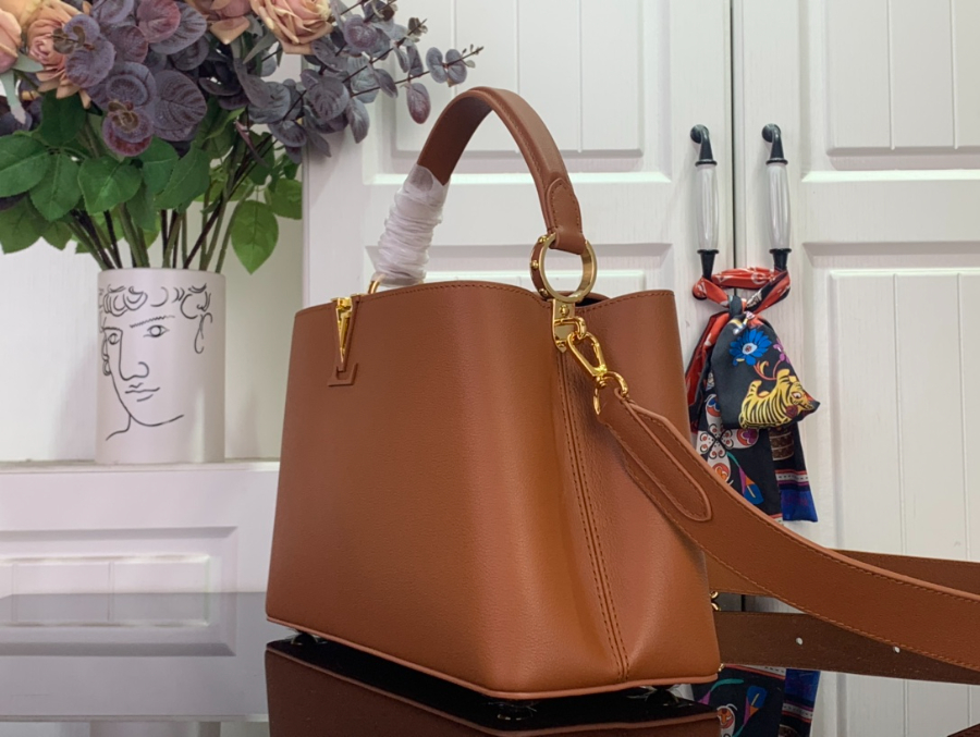 루이비통 카퓌신 MM 수플 브라운 (33 x 24 x 12)4.jpg