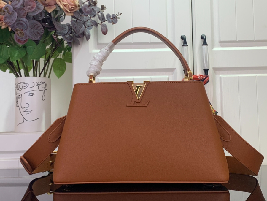 루이비통 카퓌신 MM 수플 브라운 (33 x 24 x 12)1.jpg