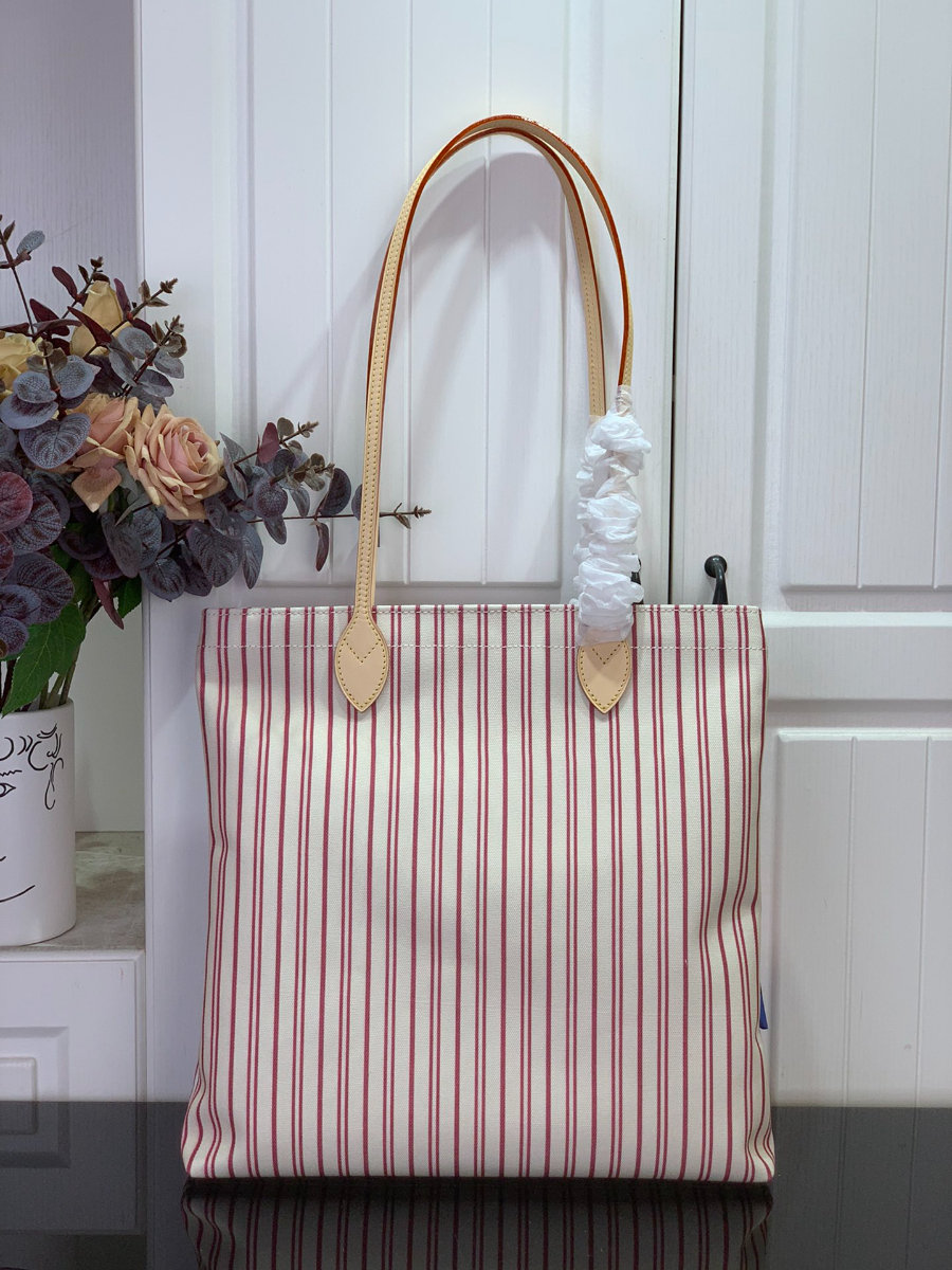 루이비통 캐리 잇 (37 x 2 x 37)2.jpg