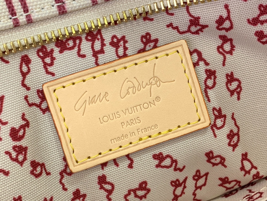 루이비통 캐리 잇 (37 x 2 x 37)9.jpg