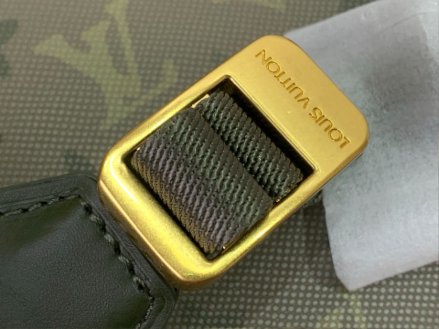 루이비통 크리스토퍼 MM 카키 그린 (38 x 44 x 12.5)7.jpg