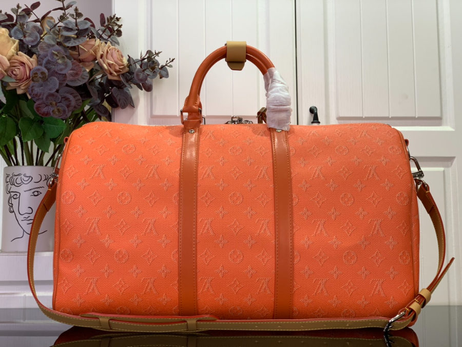 루이비통 키폴 반둘리에 50 오렌지 (50 x 29 x 23)2.jpg