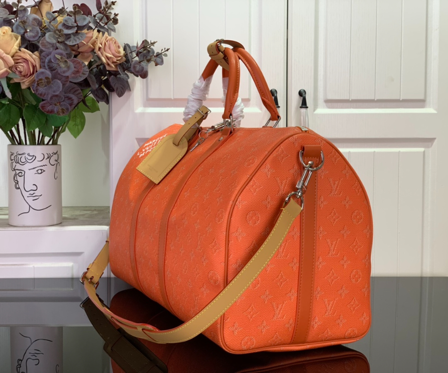루이비통 키폴 반둘리에 50 오렌지 (50 x 29 x 23)4.jpg