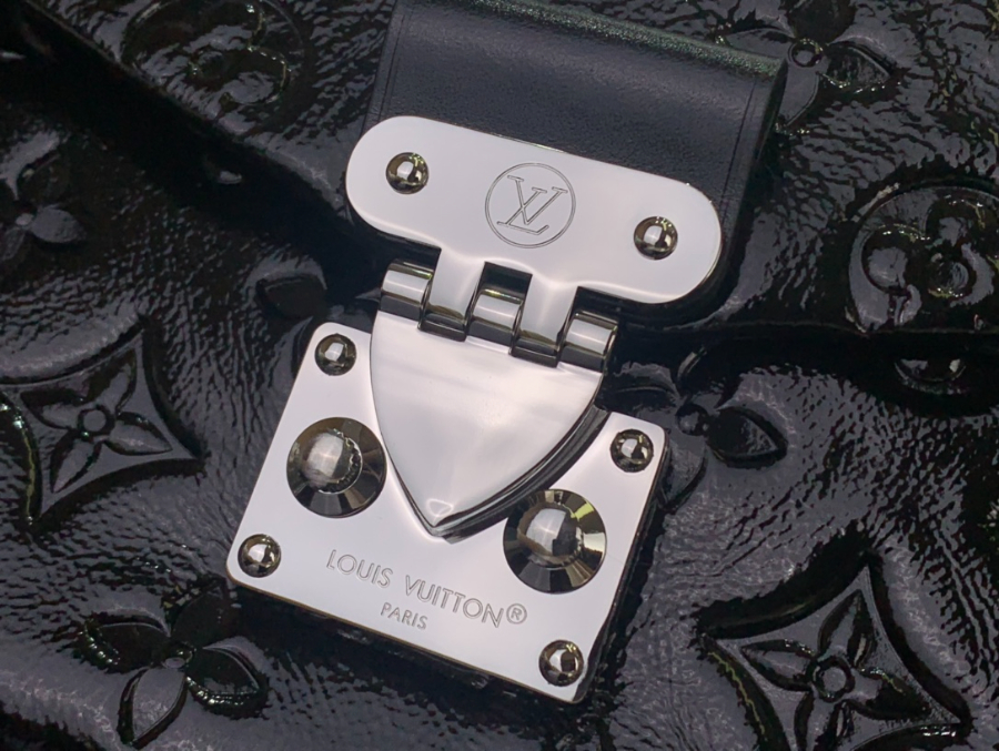 루이비통 트렁키 블랙 (16 x 8 x 27)8.jpg