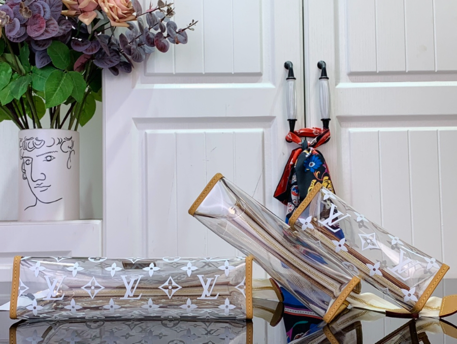 루이비통 트리오 포쉐 토일레트 (20 x 5.5 x 25)5.jpg