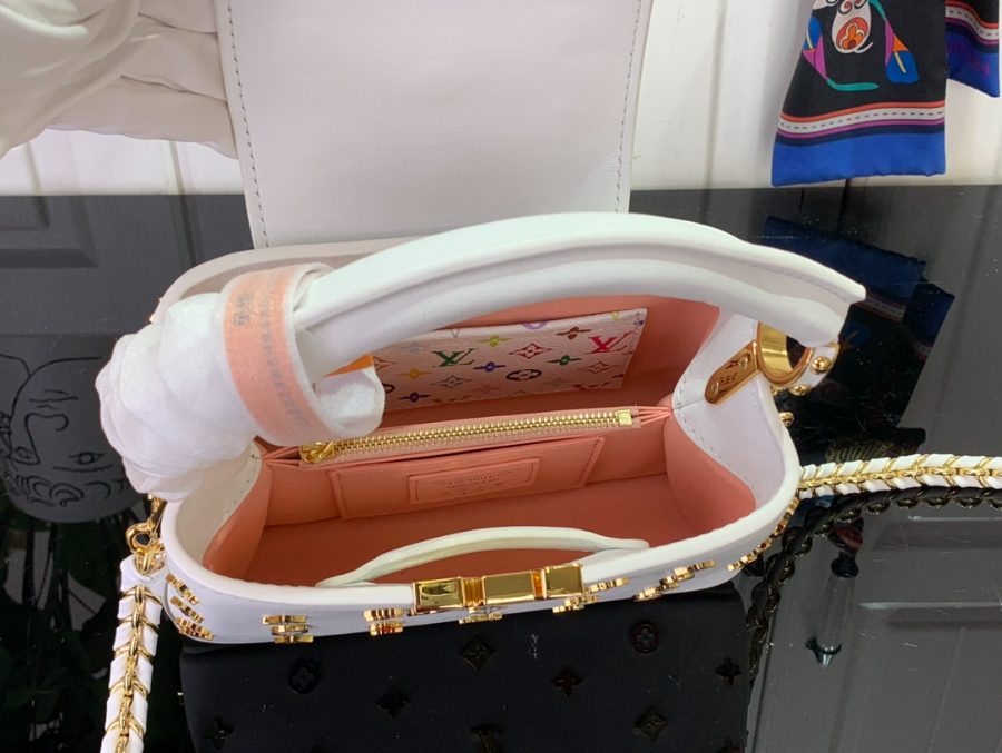 루이비통 LV x TM 카퓌신 미니 M14165 2113.68cm 화이트3.jpg