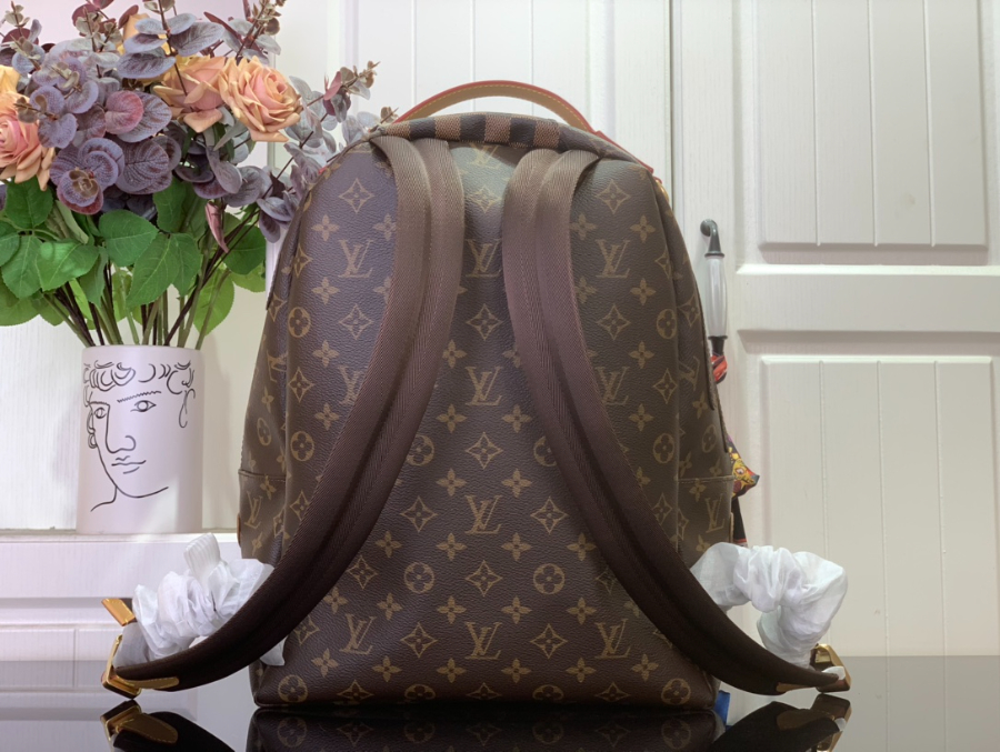 루이비통 디스커버리 백팩 PM 스몰 M26130 293820cm2.jpg