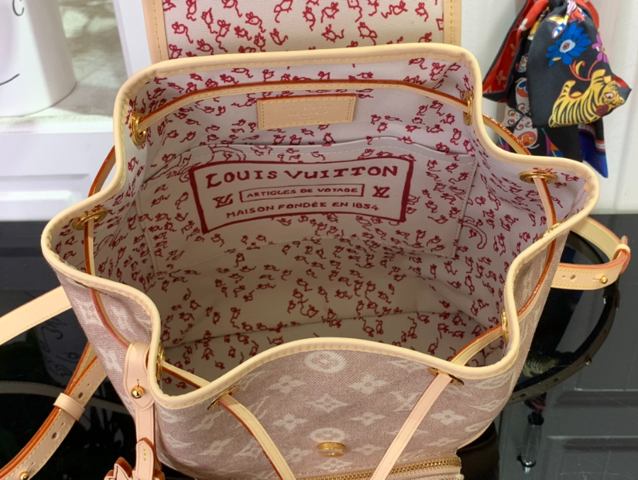 루이비통 몽수리 스몰 M15135 301828cm3.jpg