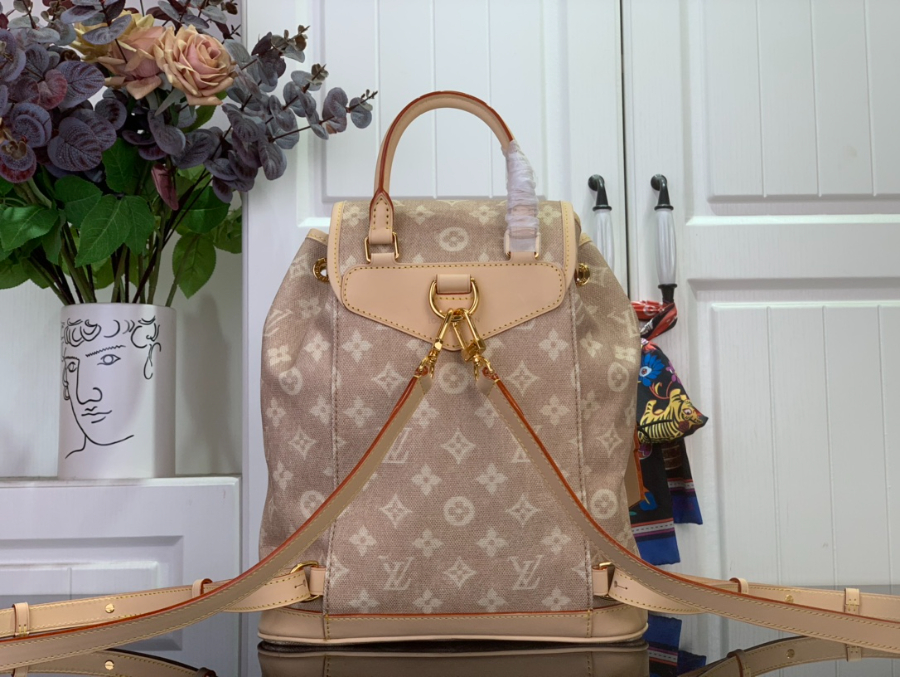 루이비통 몽수리 스몰 M15135 301828cm2.jpg