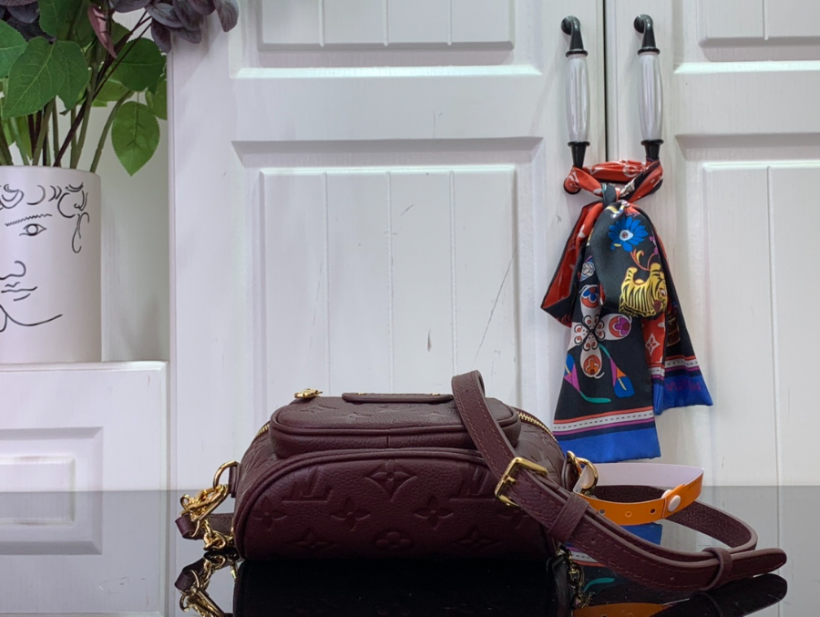 루이비통 미니 범백 M82335 17129.5cm 대추색5.jpg