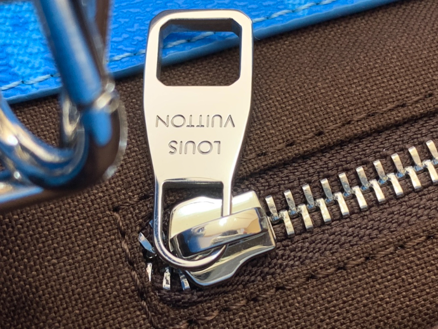 루이비통 미니 쇼퍼 토트 M13925 M15239 261020cm 그라데이션 블루6.jpg