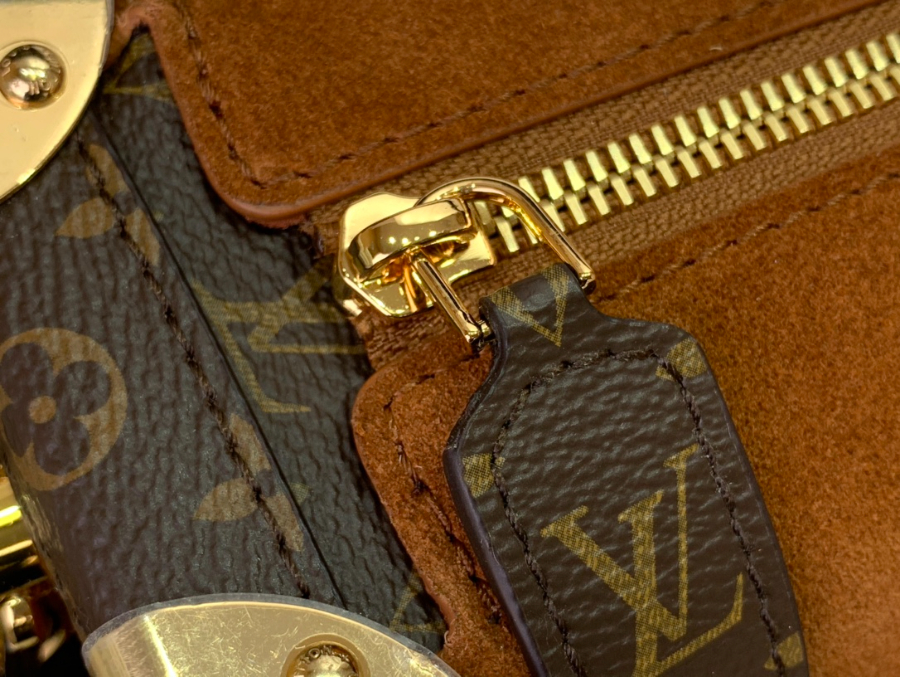 루이비통 사이드 트렁크 미디엄 M15072 168.523.5cm 브라운 스웨이드6.jpg