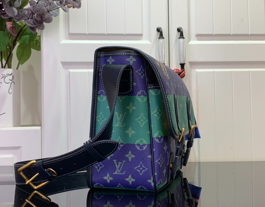 루이비통 사첼 M15187 241235.5cm4.jpg