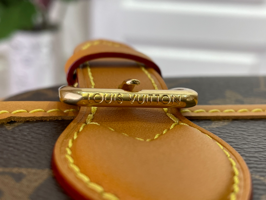 루이비통 사첼 웨어러블 월릿 M26805 15619.5cm6.jpg