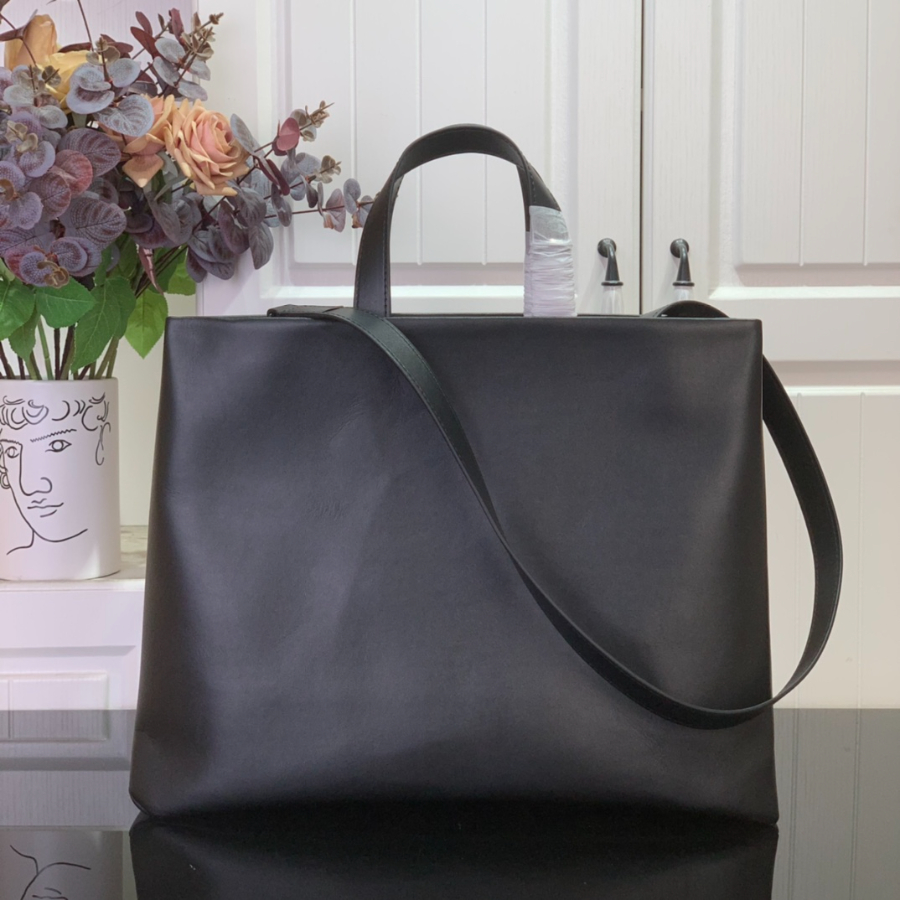 루이비통 쇼퍼 토트 미디엄 M13979 321640cm 블랙2.jpg