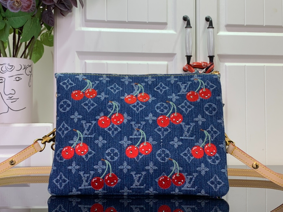 루이비통 LV x TM 쿠상 PM 스몰 M14978 201226cm 블루2.jpg