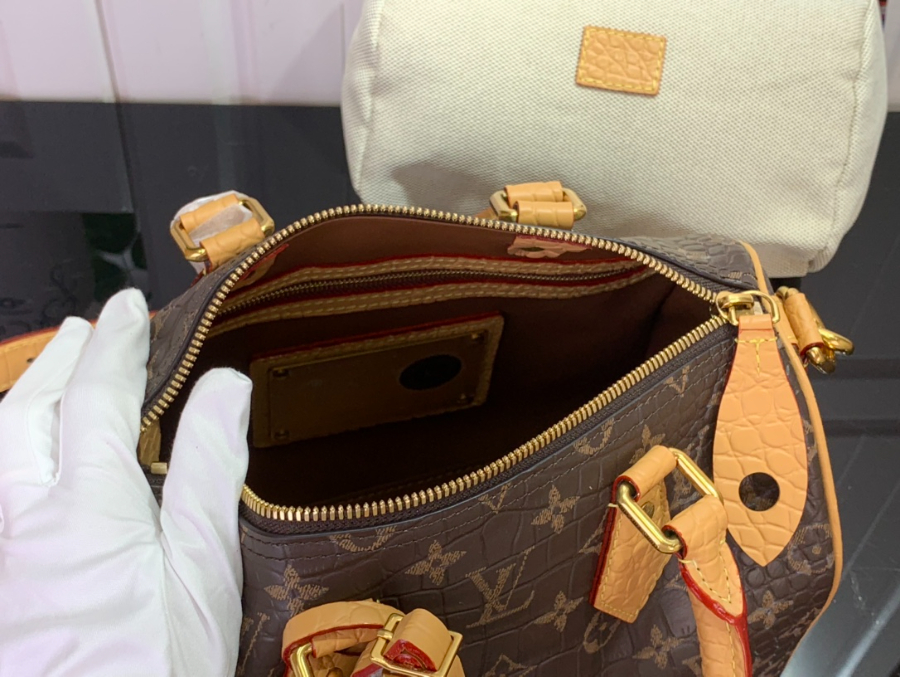 루이비통 P9 스피디 반둘리에 25 M24443 251515cm 악어무늬 브라운3.jpg