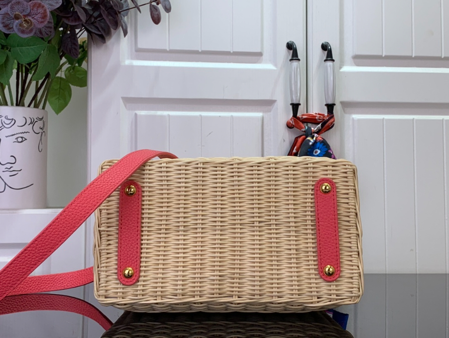 루이비통 카퓌신 BB M26004 27918cm 레드5.jpg