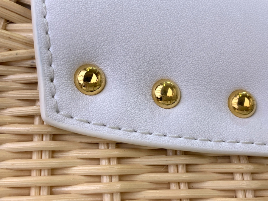 루이비통 카퓌신 BB M26004 27918cm 화이트6.jpg