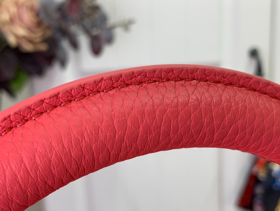 루이비통 카퓌신 미니 M14365 21814cm 레드8.jpg