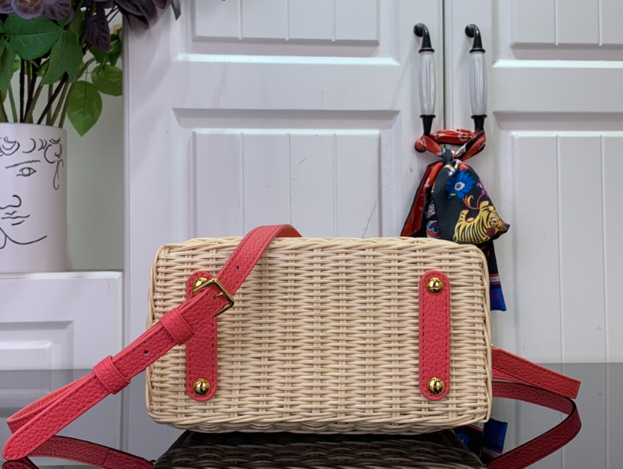 루이비통 카퓌신 미니 M14365 21814cm 레드5.jpg