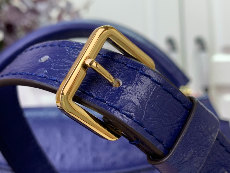 루이비통 카퓌신 스몰 타조무늬 27189cm M24714 다크 블루7.jpg