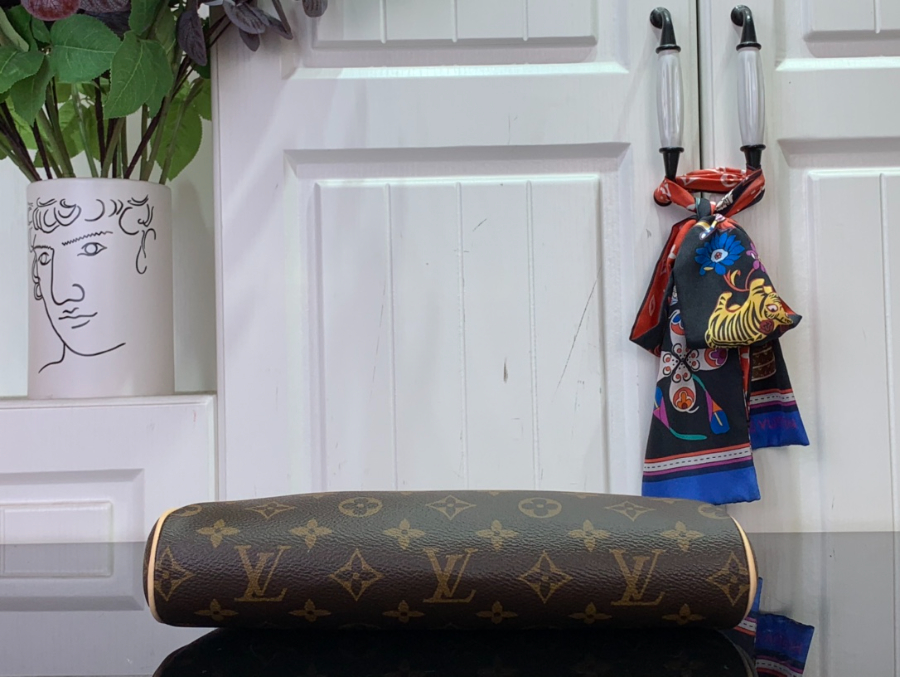 루이비통 포쉐트 에바 M13567 11527cm5.jpg