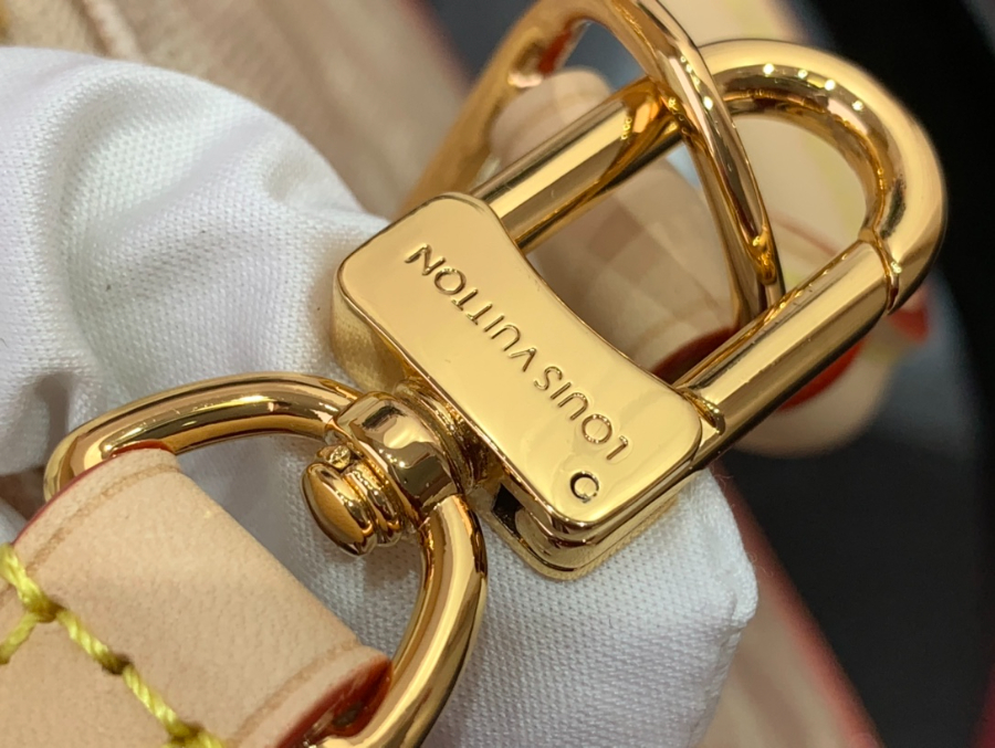 루이비통 알마 BB M25728 17.511.523.5cm7.jpg