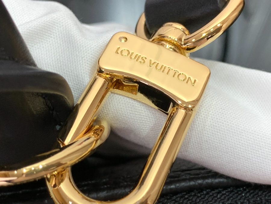 루이비통 알마 PM M26489 30.52114.5cm 블랙6.jpg