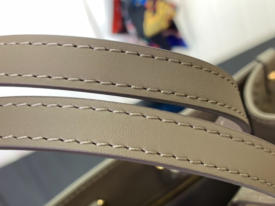 루이비통 온더고 MM M25523 352714cm 라이트 브라운6.jpg