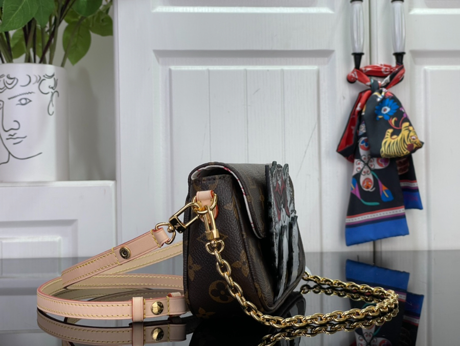 루이비통 월릿 온 체인 아이비 M15148 124.323.5cm4.jpg