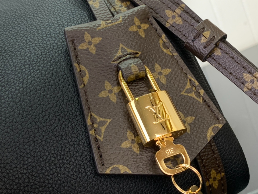 루이비통 익스프레스 PM 스몰 M26039 1713.526cm 블랙7.jpg