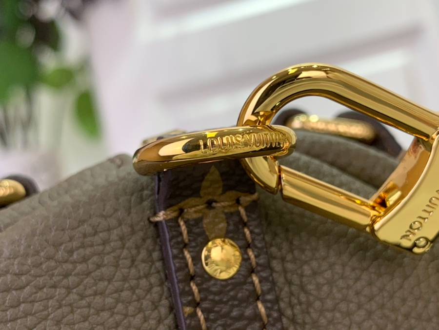 루이비통 익스프레스 PM 스몰 M26360 1713.526cm 올리브6.jpg