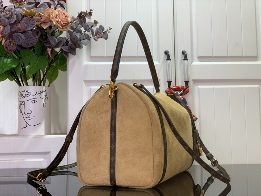 루이비통 익스프레스 미디엄 M26358 2418.536cm 베이지4.jpg