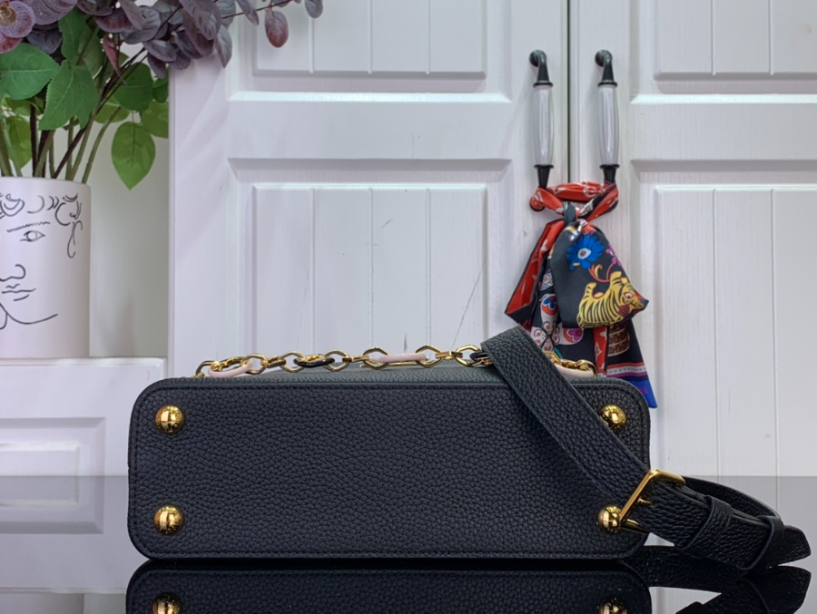 루이비통 카퓌신 bb M14971 17.3927cm 블랙5.jpg