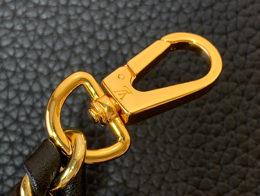 루이비통 카퓌신 BB M25611 27918cm 블랙8.jpg